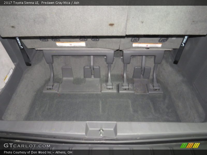 Predawn Gray Mica / Ash 2017 Toyota Sienna LE