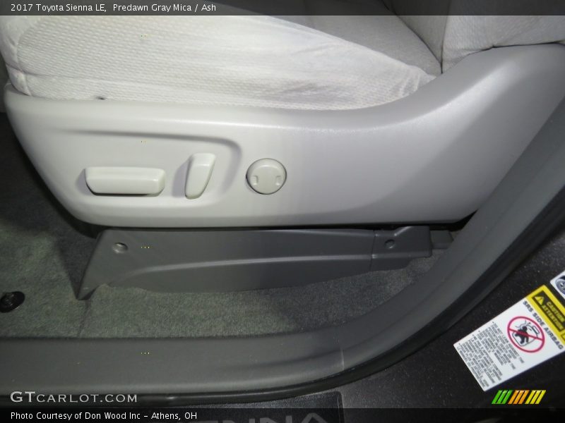 Predawn Gray Mica / Ash 2017 Toyota Sienna LE