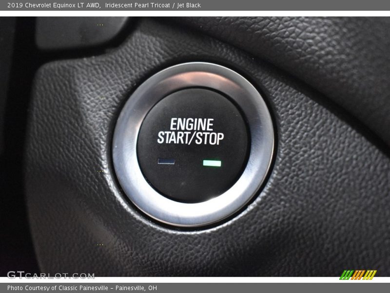 Iridescent Pearl Tricoat / Jet Black 2019 Chevrolet Equinox LT AWD