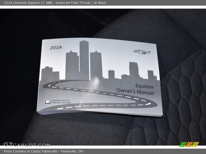 Iridescent Pearl Tricoat / Jet Black 2019 Chevrolet Equinox LT AWD