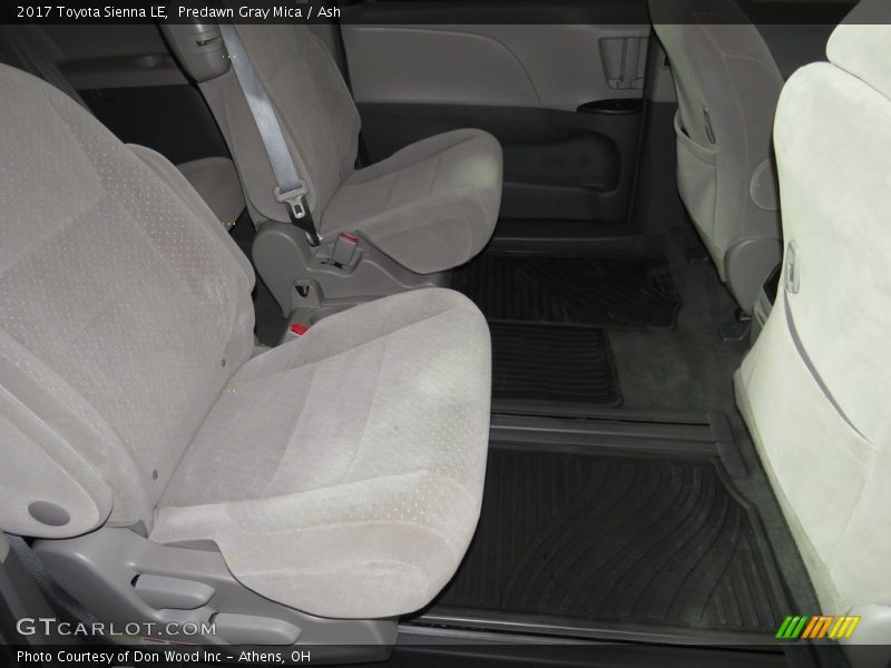 Predawn Gray Mica / Ash 2017 Toyota Sienna LE