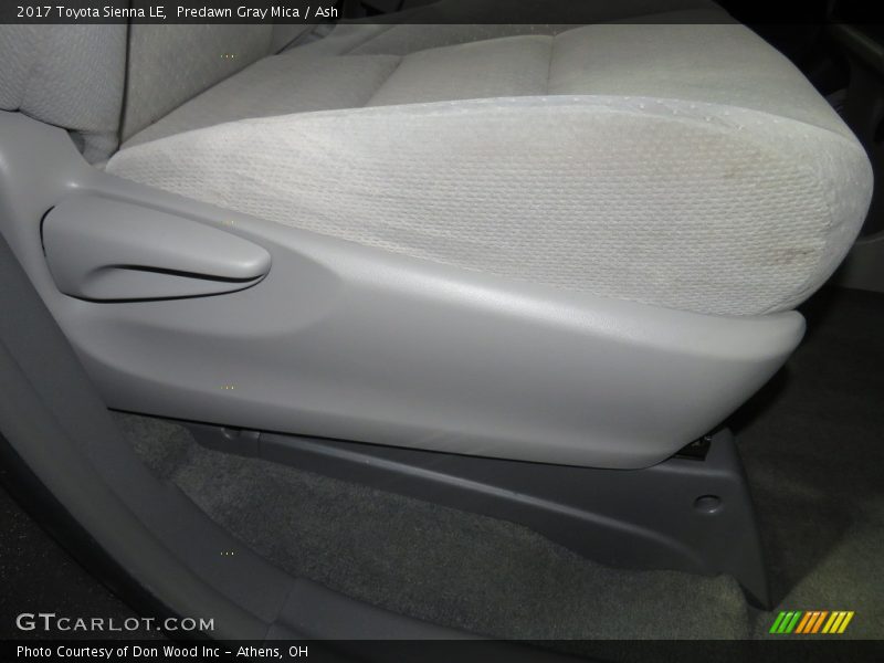 Predawn Gray Mica / Ash 2017 Toyota Sienna LE