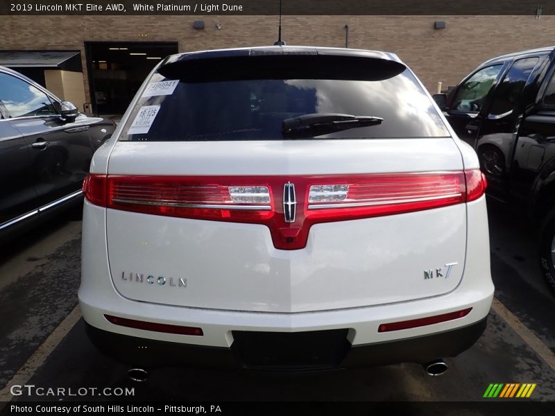 White Platinum / Light Dune 2019 Lincoln MKT Elite AWD