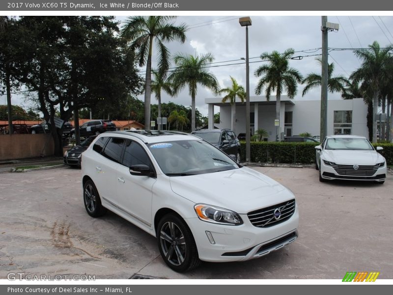 Ice White / Blonde/Off Black 2017 Volvo XC60 T5 Dynamic