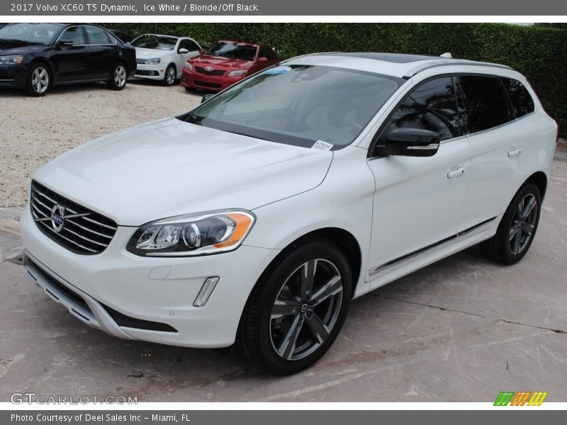  2017 XC60 T5 Dynamic Ice White