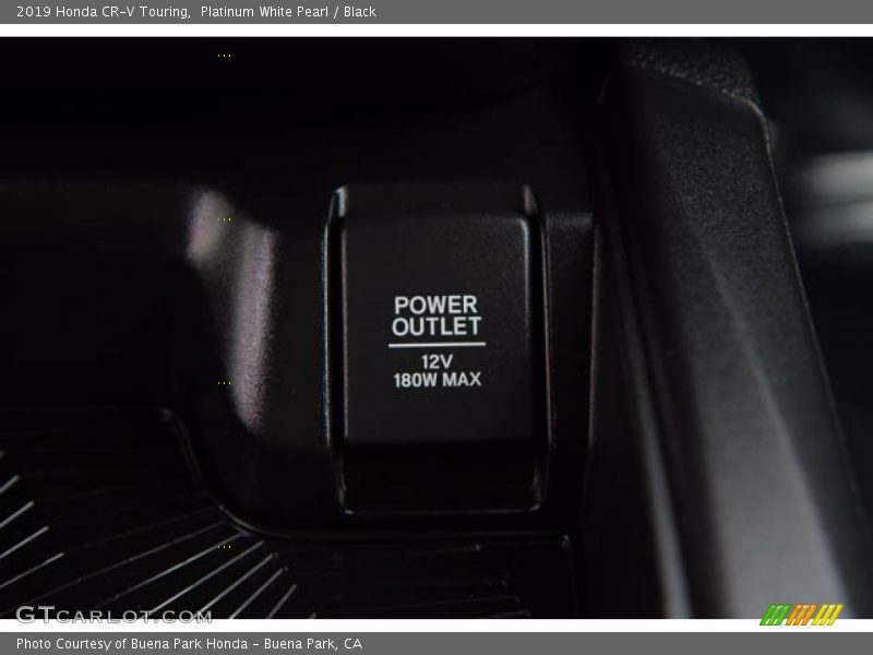 Platinum White Pearl / Black 2019 Honda CR-V Touring