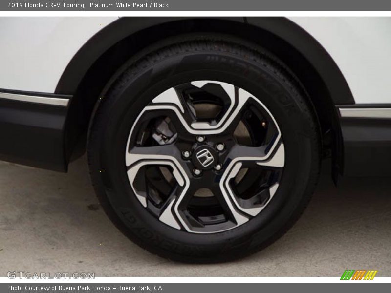Platinum White Pearl / Black 2019 Honda CR-V Touring
