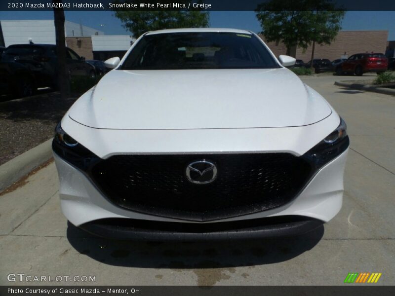 Snowflake White Pearl Mica / Greige 2020 Mazda MAZDA3 Hatchback