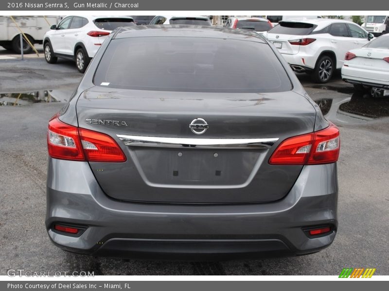 Gun Metallic / Charcoal 2016 Nissan Sentra S