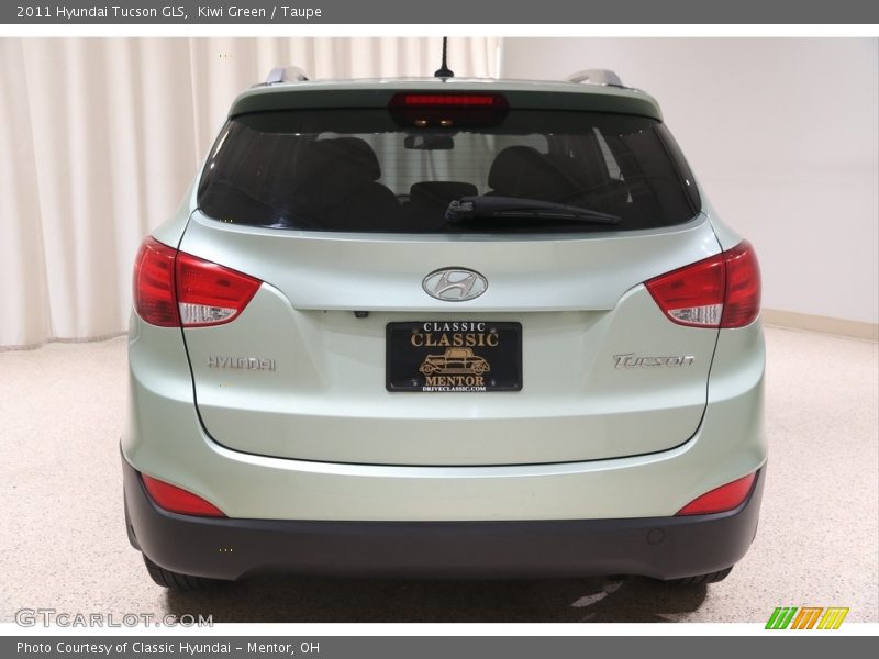 Kiwi Green / Taupe 2011 Hyundai Tucson GLS