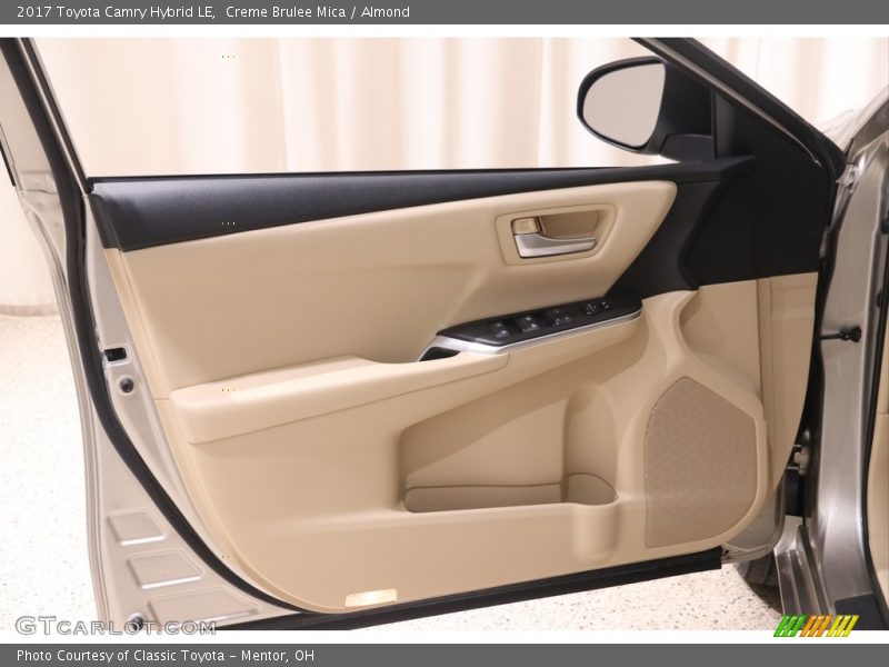 Creme Brulee Mica / Almond 2017 Toyota Camry Hybrid LE
