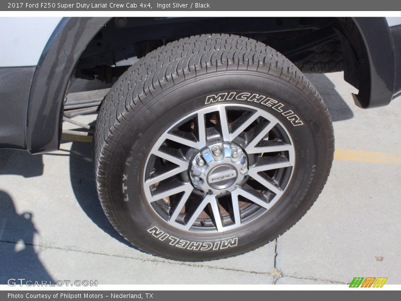 Ingot Silver / Black 2017 Ford F250 Super Duty Lariat Crew Cab 4x4