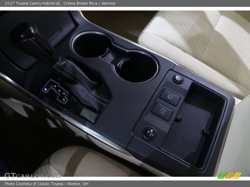 Creme Brulee Mica / Almond 2017 Toyota Camry Hybrid LE