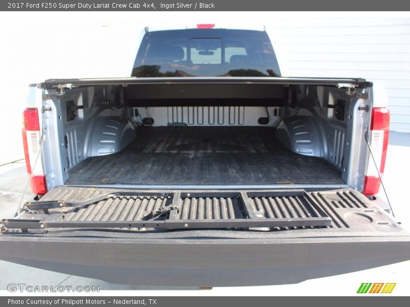 Ingot Silver / Black 2017 Ford F250 Super Duty Lariat Crew Cab 4x4