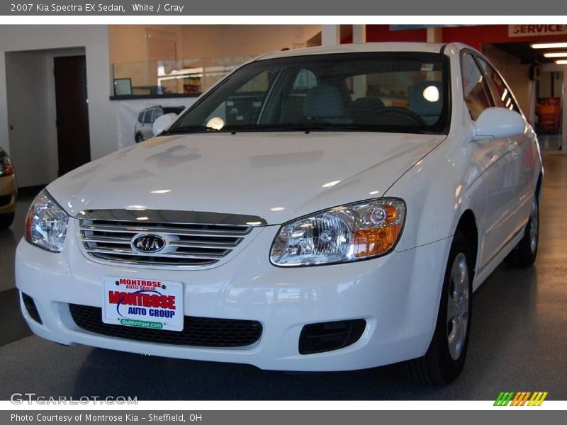 White / Gray 2007 Kia Spectra EX Sedan