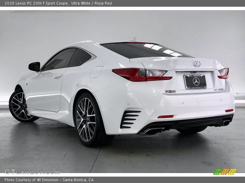  2016 RC 200t F Sport Coupe Ultra White