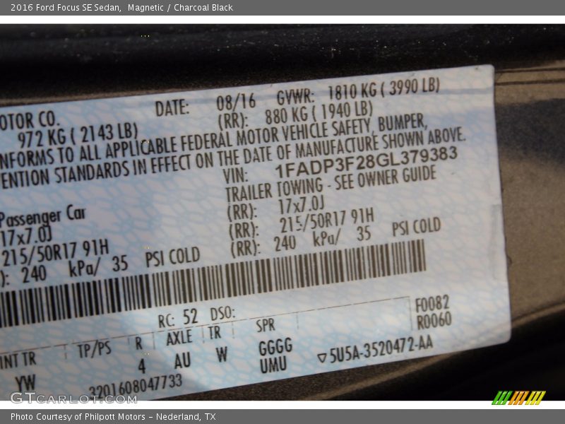 Magnetic / Charcoal Black 2016 Ford Focus SE Sedan