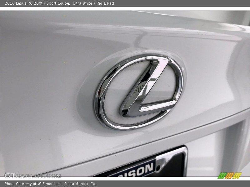  2016 RC 200t F Sport Coupe Logo