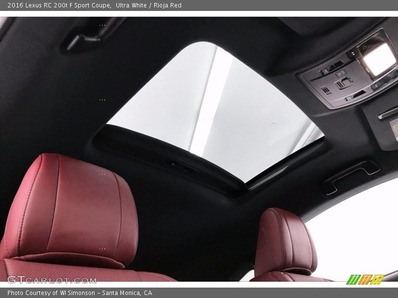 Sunroof of 2016 RC 200t F Sport Coupe