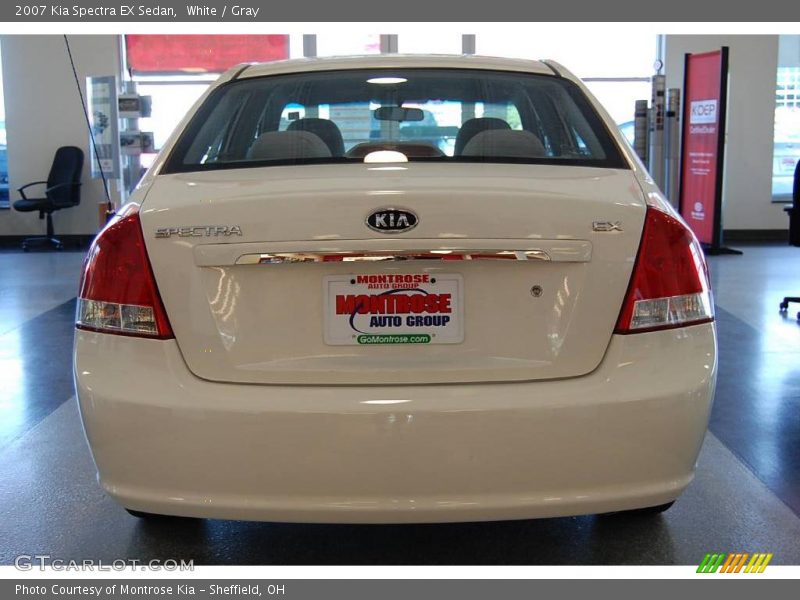 White / Gray 2007 Kia Spectra EX Sedan
