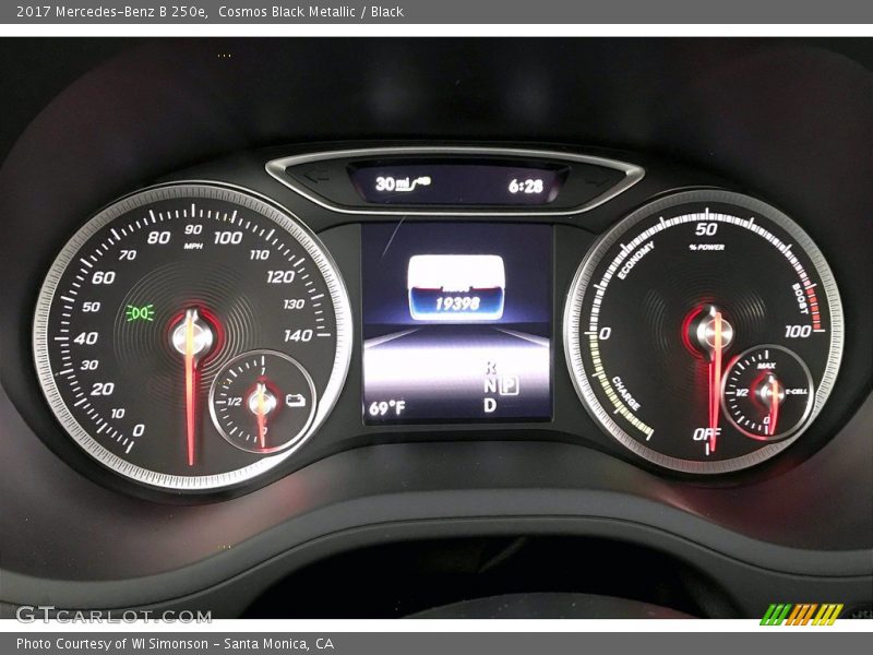 Cosmos Black Metallic / Black 2017 Mercedes-Benz B 250e