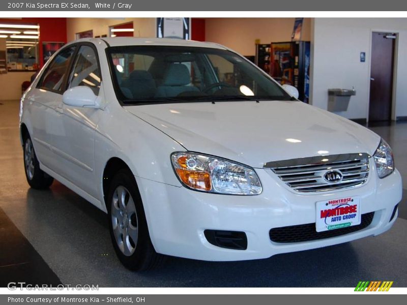 White / Gray 2007 Kia Spectra EX Sedan