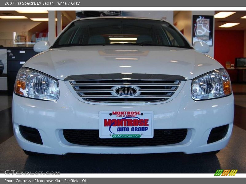 White / Gray 2007 Kia Spectra EX Sedan