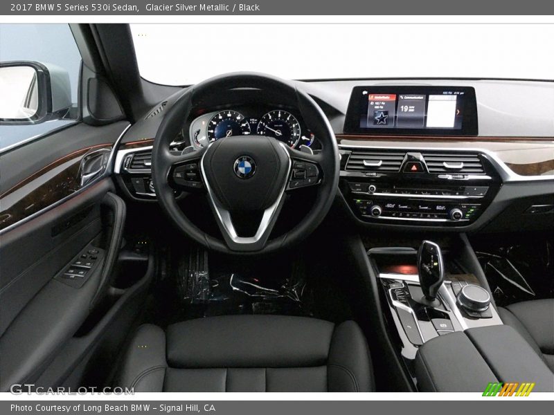 Glacier Silver Metallic / Black 2017 BMW 5 Series 530i Sedan