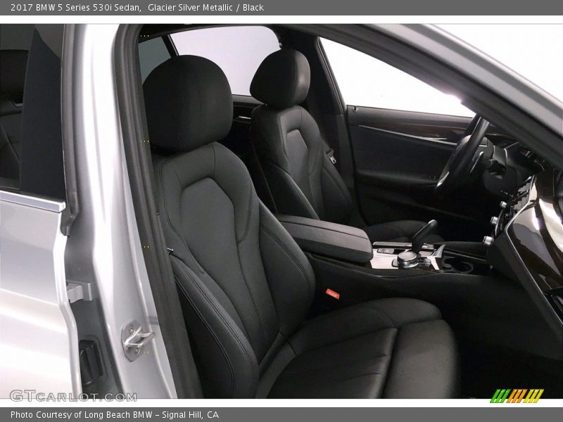 Glacier Silver Metallic / Black 2017 BMW 5 Series 530i Sedan
