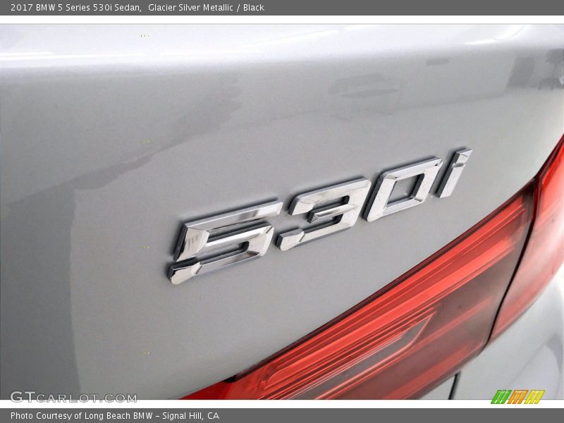 Glacier Silver Metallic / Black 2017 BMW 5 Series 530i Sedan