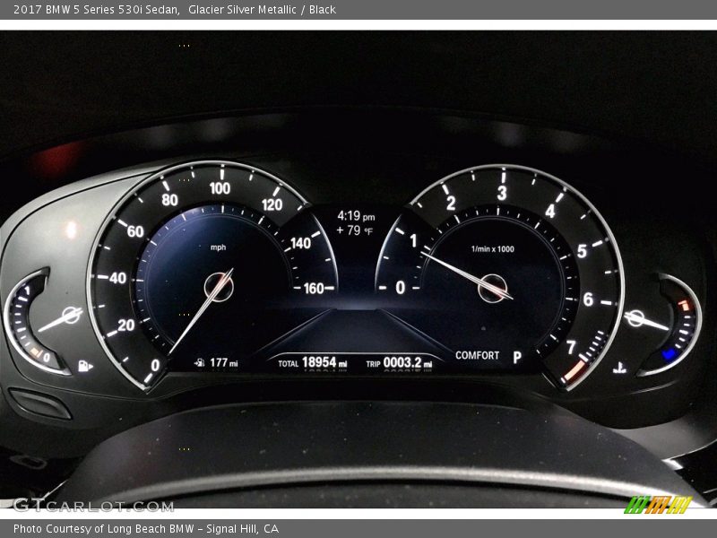 Glacier Silver Metallic / Black 2017 BMW 5 Series 530i Sedan