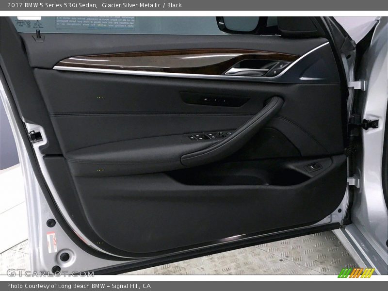 Glacier Silver Metallic / Black 2017 BMW 5 Series 530i Sedan