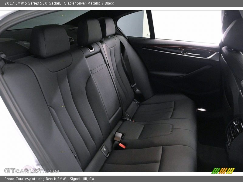 Glacier Silver Metallic / Black 2017 BMW 5 Series 530i Sedan