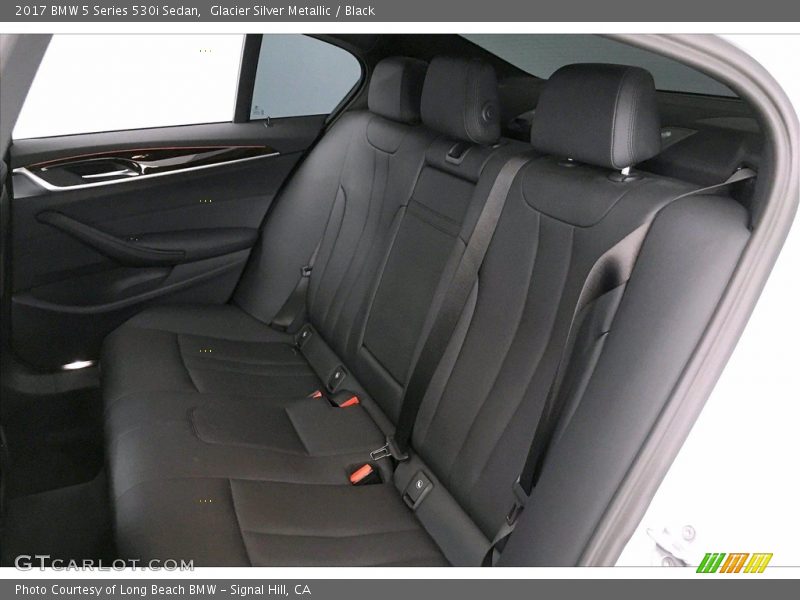 Glacier Silver Metallic / Black 2017 BMW 5 Series 530i Sedan