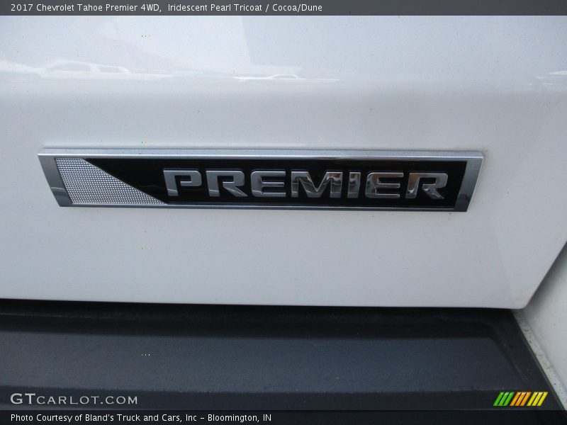 Iridescent Pearl Tricoat / Cocoa/Dune 2017 Chevrolet Tahoe Premier 4WD
