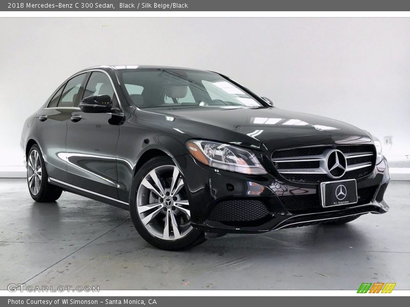 Front 3/4 View of 2018 C 300 Sedan