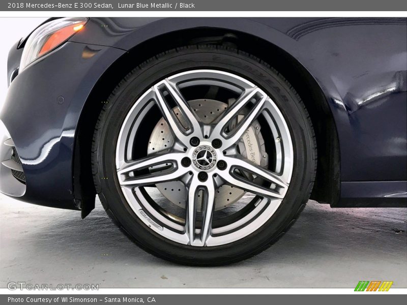 Lunar Blue Metallic / Black 2018 Mercedes-Benz E 300 Sedan