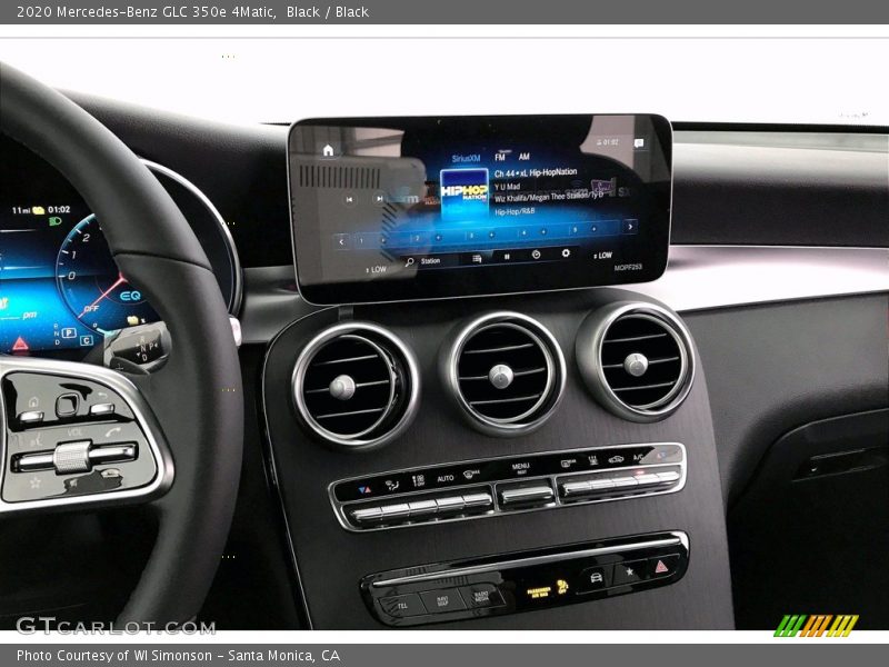 Controls of 2020 GLC 350e 4Matic
