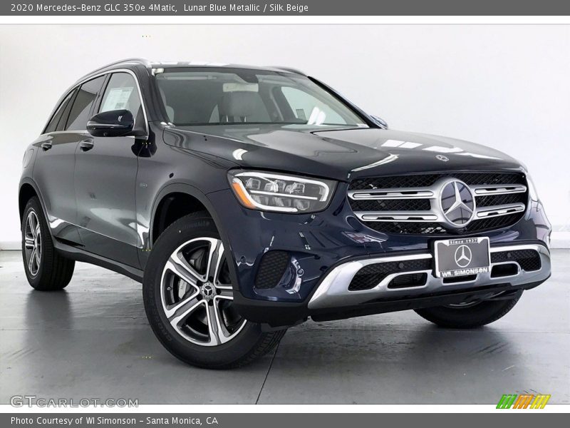 Front 3/4 View of 2020 GLC 350e 4Matic