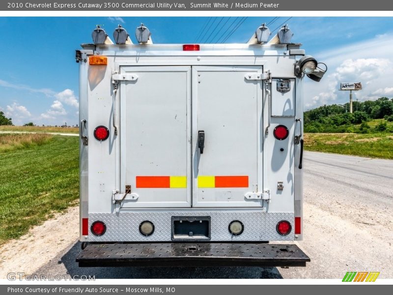Summit White / Medium Pewter 2010 Chevrolet Express Cutaway 3500 Commercial Utility Van