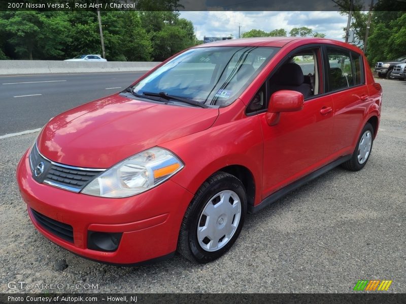Red Alert / Charcoal 2007 Nissan Versa S