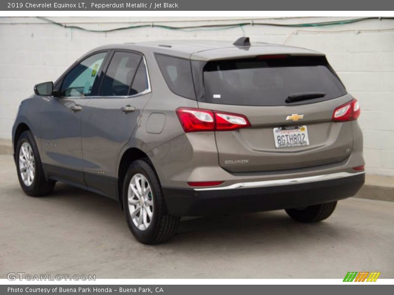Pepperdust Metallic / Jet Black 2019 Chevrolet Equinox LT