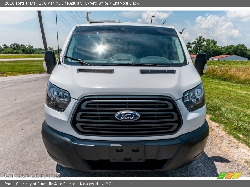 Oxford White / Charcoal Black 2016 Ford Transit 250 Van XL LR Regular