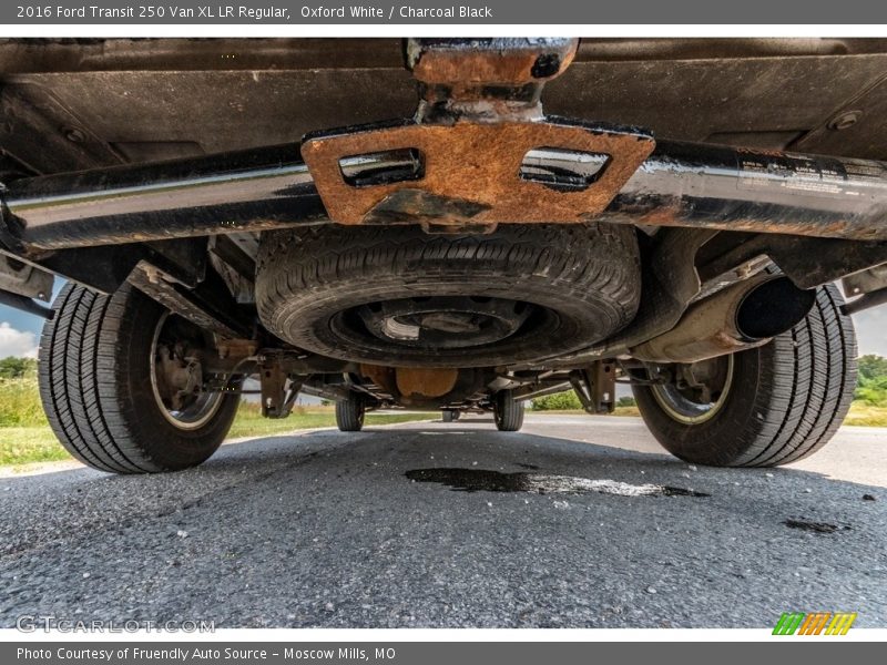 Oxford White / Charcoal Black 2016 Ford Transit 250 Van XL LR Regular