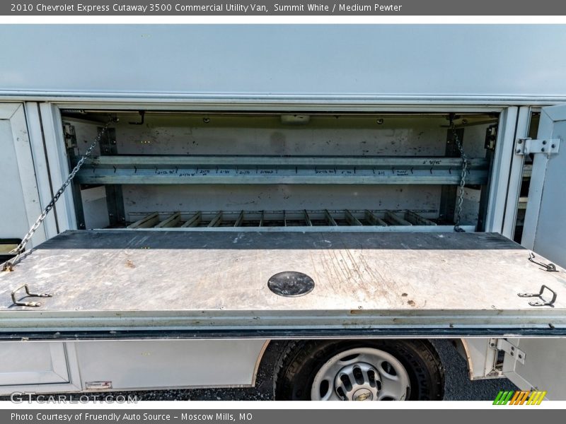 Summit White / Medium Pewter 2010 Chevrolet Express Cutaway 3500 Commercial Utility Van