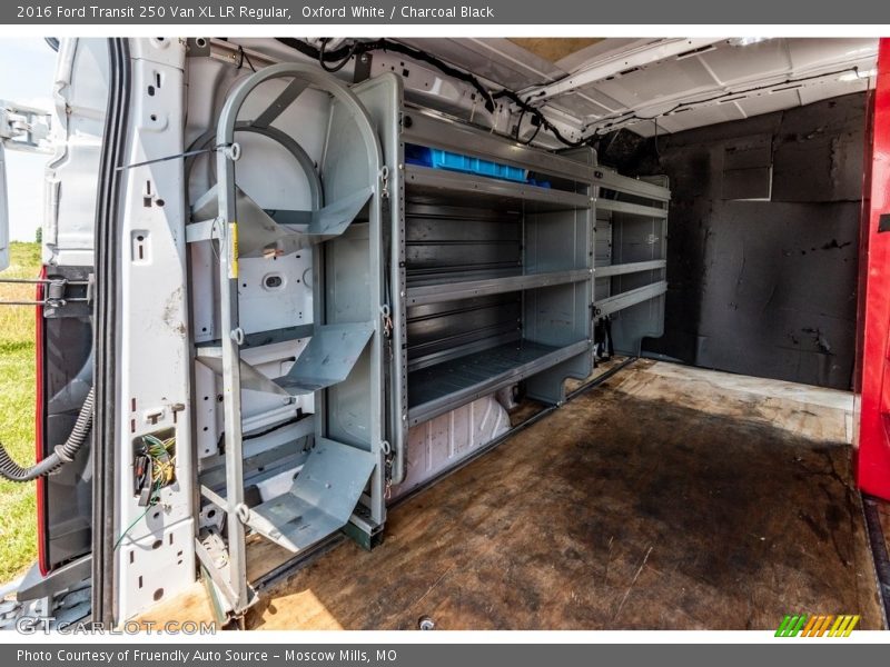 Oxford White / Charcoal Black 2016 Ford Transit 250 Van XL LR Regular