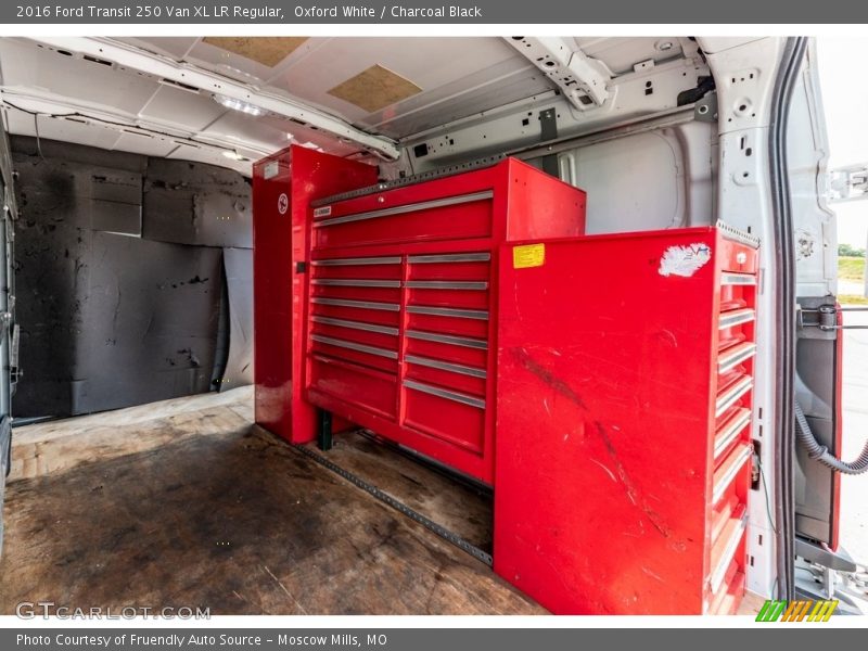 Oxford White / Charcoal Black 2016 Ford Transit 250 Van XL LR Regular