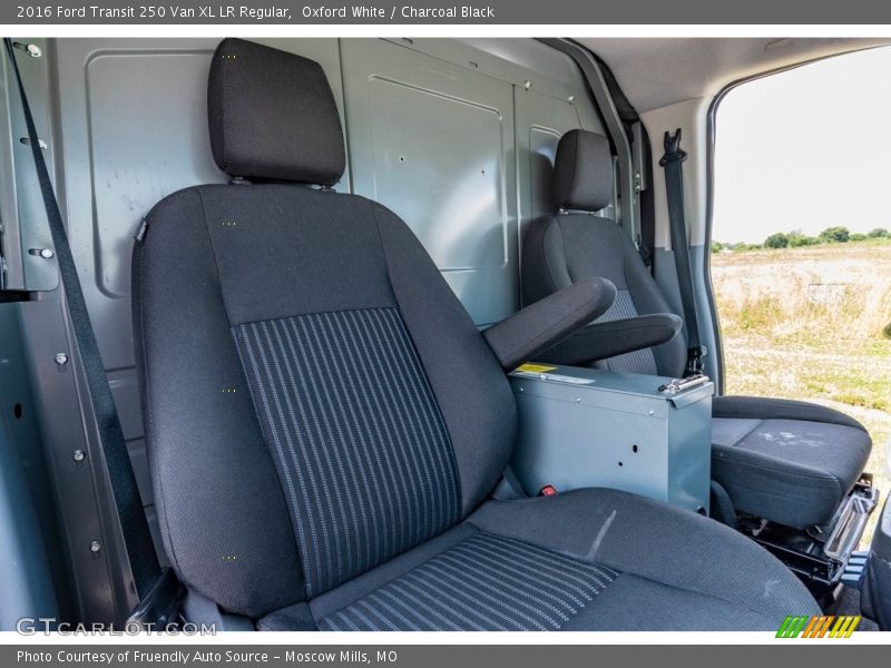 Oxford White / Charcoal Black 2016 Ford Transit 250 Van XL LR Regular