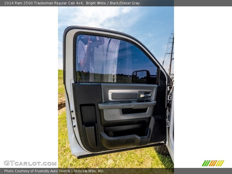 Bright White / Black/Diesel Gray 2014 Ram 2500 Tradesman Regular Cab 4x4