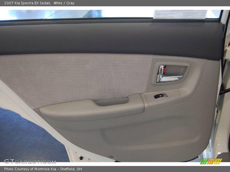 White / Gray 2007 Kia Spectra EX Sedan